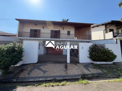 Sobrado com 3 Quartos à venda, 300m² no Vila Nova Valinhos, Valinhos