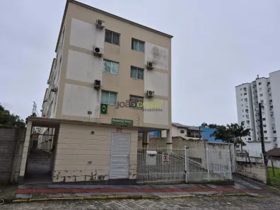 Apartamento com 2 Quartos para alugar, 65m² no Pedra Branca, Palhoça