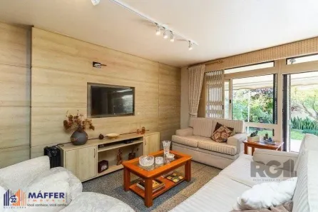 Casa com 4 Quartos à venda, 235m² no Azenha, Porto Alegre