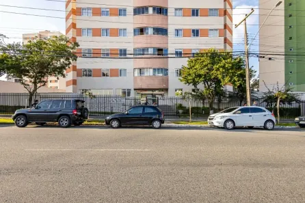 Apartamento com 3 Quartos à venda, 80m² no Lindóia, Curitiba