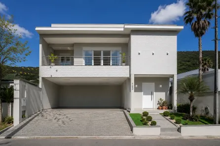Casa com 4 Quartos à venda, 352m² no Pedra Branca, Palhoça