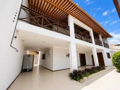 Casa com 4 Quartos para alugar, 495m² no Pitanguinha, Maceió