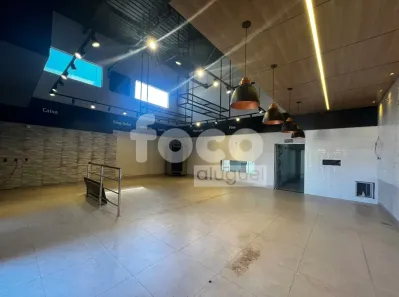 Prédio Comercial para alugar, 340m² no Novo Mundo, Uberlândia