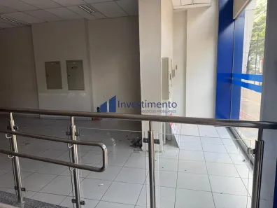 Sala Comercial com 4 Quartos para alugar, 750m² no Centro, Londrina