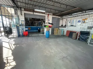 Ponto Comercial para alugar, 42m² no Parque Bitaru, São Vicente