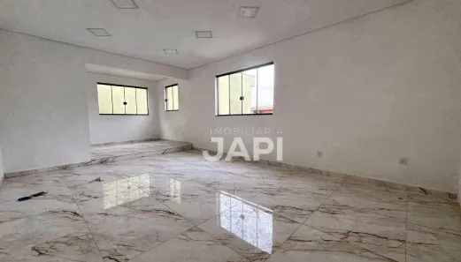 Casa com 3 Quartos para alugar, 260m² no Vila Galvão, Jundiaí