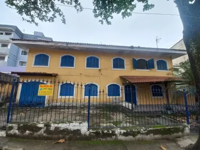Casa com 8 Quartos para alugar, 180m² no Jardim Amália, Volta Redonda