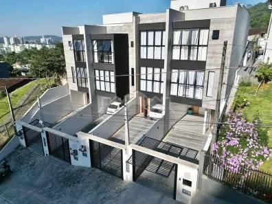Casa com 3 Quartos à venda, 120m² no Iririú, Joinville