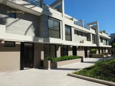 Sobrado com 3 Quartos à venda, 197m² no Boa Vista, Curitiba