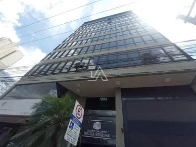 Sala Comercial para alugar, 122m² no Centro, Passo Fundo