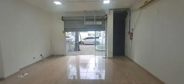 Ponto Comercial para alugar, 32m² no Centro, Curitiba