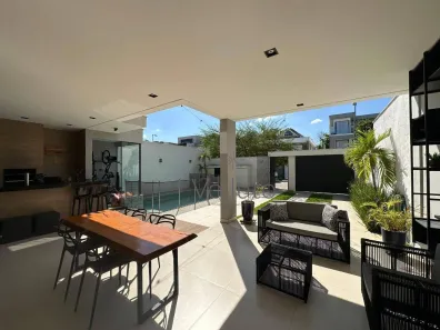 Casa de Condomínio com 3 Quartos à venda, 372m² no Recreio dos Bandeirantes, Rio de Janeiro