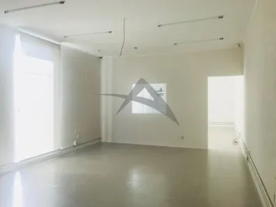 Ponto Comercial para alugar, 242m² no Cambuí, Campinas