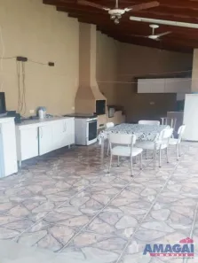 Sobrado com 3 Quartos à venda, 250m² no Jardim Terras de São João, Jacareí