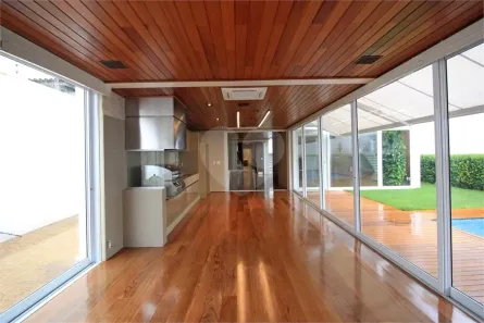 Sobrado com 5 Quartos à venda, 560m² no Vila Madalena, São Paulo