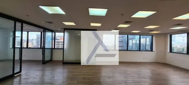 Sala Comercial para alugar, 180m² no Itaim Bibi, São Paulo