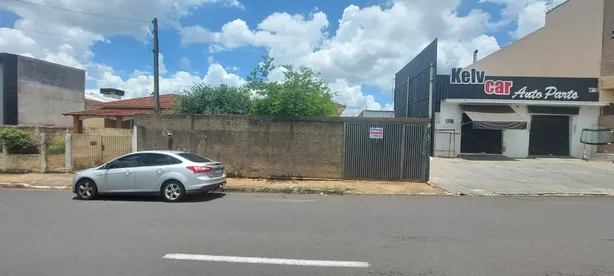 Casa com 3 Quartos à venda, 123m² no Vila Sedenho, Araraquara