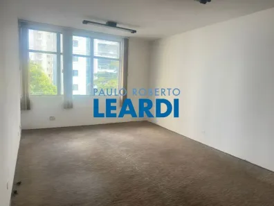 Sala Comercial para venda ou aluguel, 22m² no Indianópolis, São Paulo