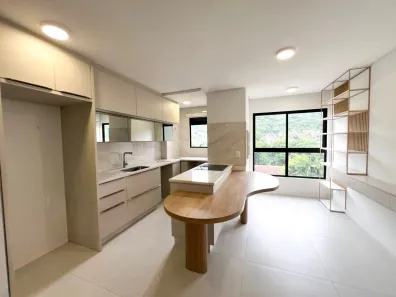 Apartamento com 2 Quartos para alugar, 54m² no Boa Vista, Blumenau