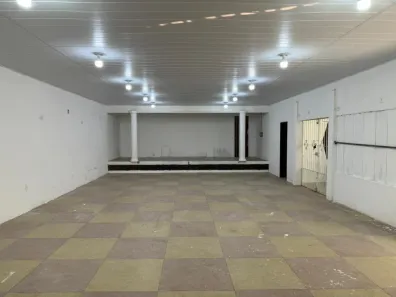 Ponto Comercial à venda, 100m² no , Condado