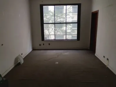 Ponto Comercial para alugar, 180m² no República, São Paulo