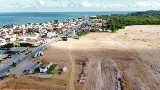 Lote/Terreno à venda, 200m² no CENTRO,