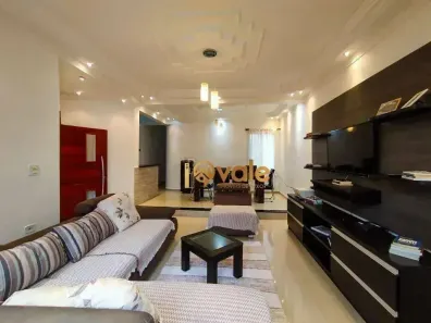 Casa com 3 Quartos à venda, 250m² no Cidade Jardim, Jacareí