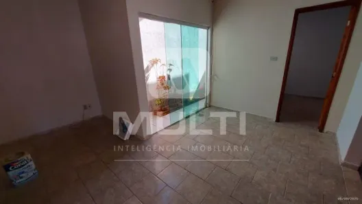 Casa com 2 Quartos à venda, 80m² no Jardim Patrícia, Uberlândia