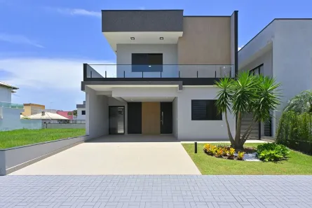 Sobrado com 4 Quartos à venda, 245m² no Jardim Tres Marias, Peruíbe