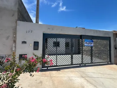 Casa com 2 Quartos para alugar, 55m² no Carioba, Americana