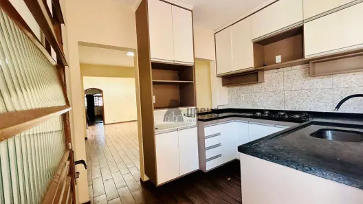Casa com 3 Quartos à venda, 197m² no Vila Areao, Taubaté