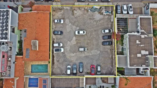 à venda, 800m² no Jardim Santa Teresa, Jundiaí