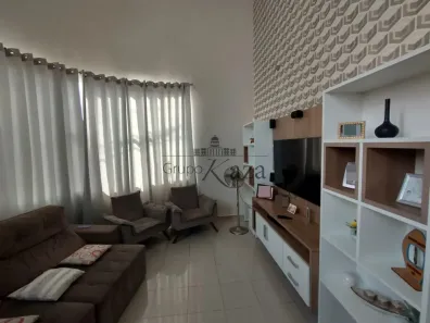 Casa com 4 Quartos à venda, 400m² no Jardim Santa Maria, Jacareí
