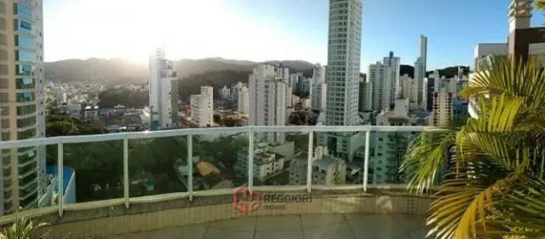 Apartamento com 4 Quartos à venda, 250m² no Pioneiros, Balneário Camboriú