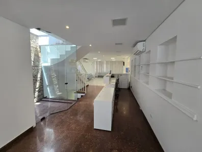 Sala Comercial para alugar, 300m² no Quarta Parada, São Paulo