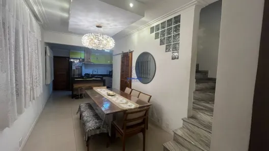 Sobrado com 3 Quartos à venda, 315m² no Centro, São Vicente