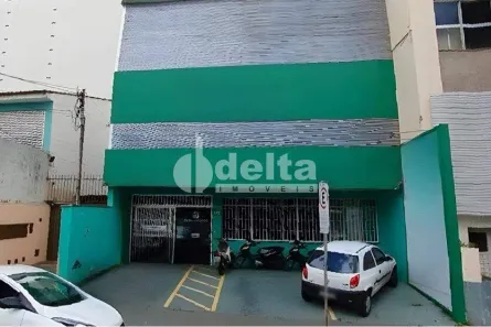 Ponto Comercial para alugar, 708m² no Centro, Uberlândia