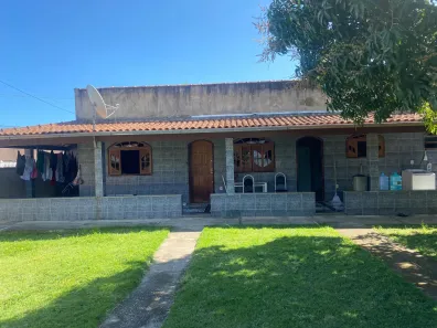 Casa com 1 Quarto à venda, 90m² no Madressilva (Bacaxá), Saquarema