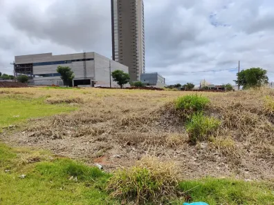 Lote/Terreno à venda, 402m² no Jardim São Conrado, Maringá