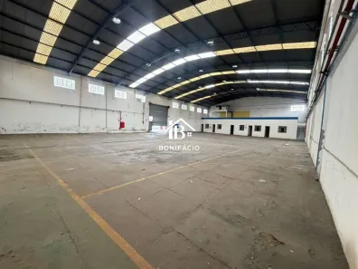 Galpão/Depósito/Armazém para alugar, 850m² no Vila Paranaguá, São Paulo