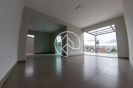 Casa com 3 Quartos à venda, 202m² no São Pedro, Juiz de Fora
