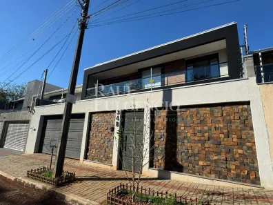 Sobrado com 4 Quartos à venda, 274m² no Jardim Nápoles, Londrina
