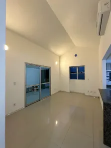 Casa de Condomínio com 3 Quartos para alugar, 200m² no Aleixo, Manaus