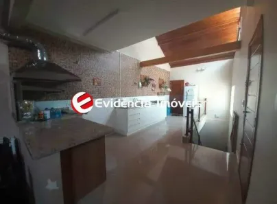 Sobrado com 3 Quartos à venda, 344m² no Vila Scarpelli, Santo André