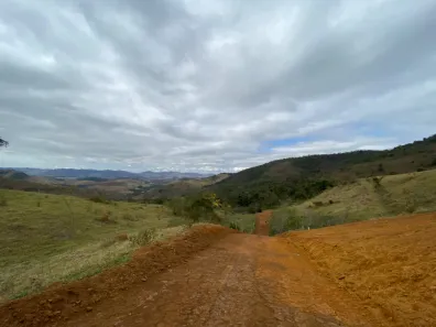 Lote/Terreno à venda, 954m² no São Geraldo, Juiz de Fora