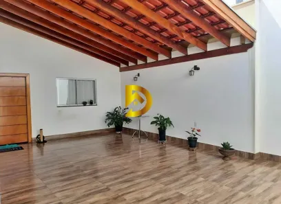 Casa com 3 Quartos à venda, 150m² no Jardim Espírito Santo, Uberaba