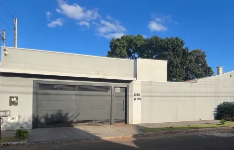 Casa com 3 Quartos à venda, 150m² no Parque Residencial Rita Vieira, Campo Grande