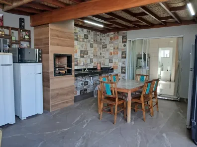 Casa com 3 Quartos à venda, 220m² no Centro, Botucatu