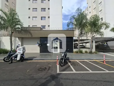Apartamento com 2 Quartos para alugar, 51m² no Laranjeiras, Uberlândia