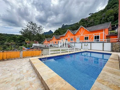 Casa de Condomínio com 3 Quartos à venda, 139m² no Granja Guarani, Teresópolis